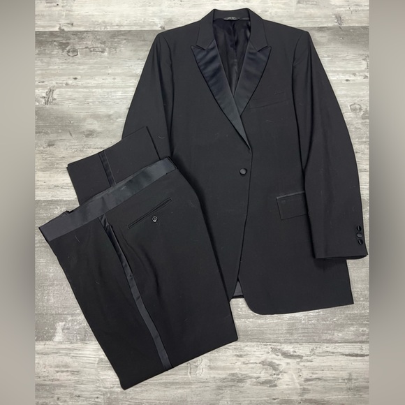 After Six Black Peak Lapel Tux Tuxedo 43L